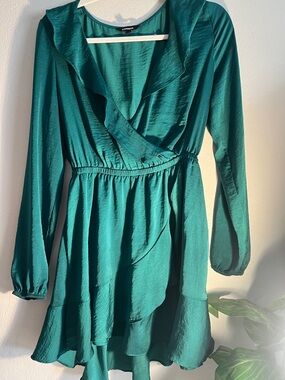 Express Green Long Sleeve Dresses for Women on Sale up to 90% Off: Poshmark